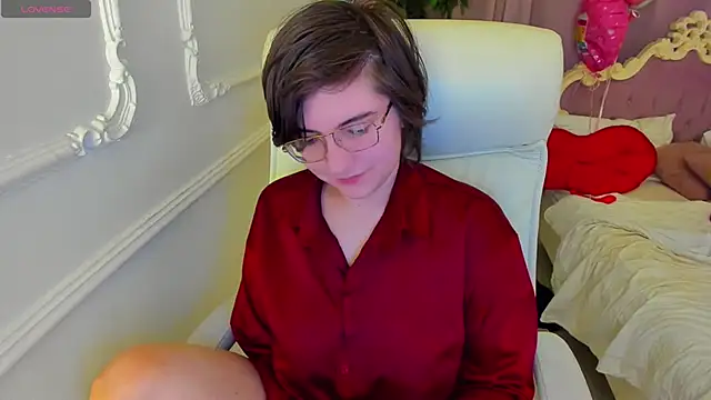 Lily Marlin online show from April 19, 2026, 6:13 am