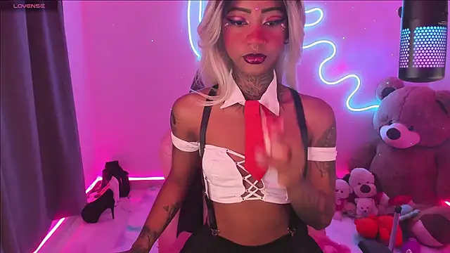 Snapshot of AshantiiSweet chatting on February 22, 2025, 12:40 pm AshantiiSweet online show from February 22, 2025, 12:40 pm