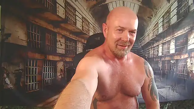 Snapshot of ManlyPrisonGuy chatting on May 19, 2026, 2:23 pm ManlyPrisonGuy online show from May 19, 2026, 2:23 pm