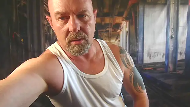 ManlyPrisonGuy online show from June 18, 2026, 2:21 pm