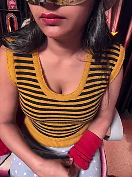 sexy-simmy online show from January 13, 2026, 6:35 pm