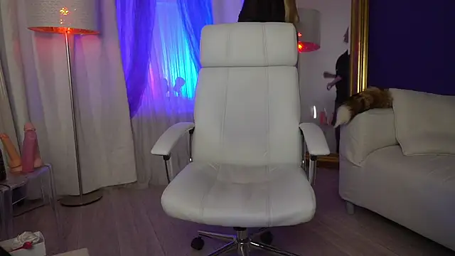 Snapshot of Margo_Pearls chatting on December 13, 2024, 12:53 am Margo Pearls online show from December 13, 2024, 12:53 am