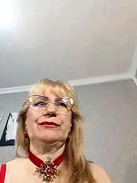 koroleva70 online show from April 28, 2026, 8:19 am