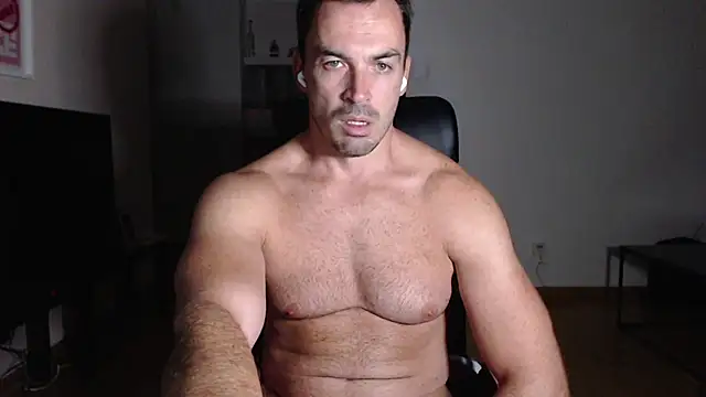 Snapshot of Hammer_Top chatting on September 25, 2025, 8:01 pm Hammer Top online show from September 25, 2025, 8:01 pm