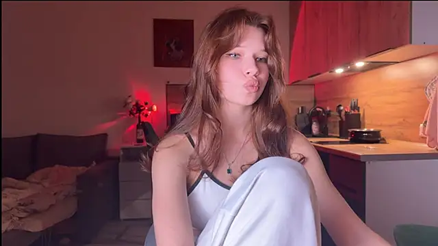 Snapshot of YourOblivion chatting on October 17, 2025, 7:49 pm YourOblivion online show from October 17, 2025, 7:49 pm