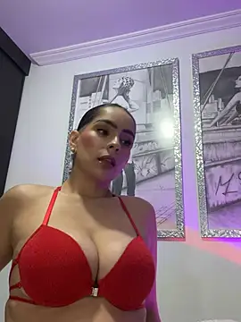 Mau White online show from June 2, 2026, 12:01 am