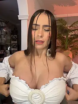 Mau White online show from June 21, 2026, 1:30 am
