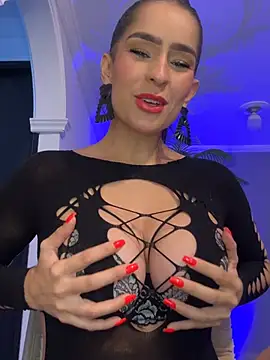 Mau White online show from June 30, 2026, 10:00 pm