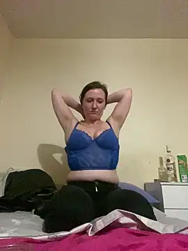 sexyserenity22 online show from March 18, 2026, 2:58 am