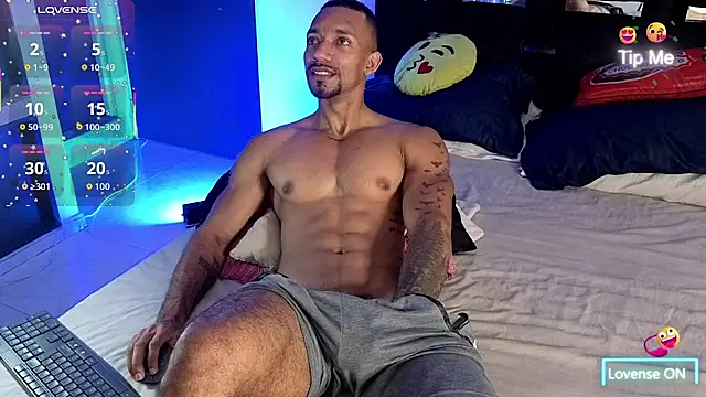 Manolo Hot1 online show from July 10, 2026, 8:00 pm