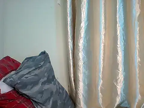 Poisonous Ivy online show from January 13, 2025, 8:37 pm