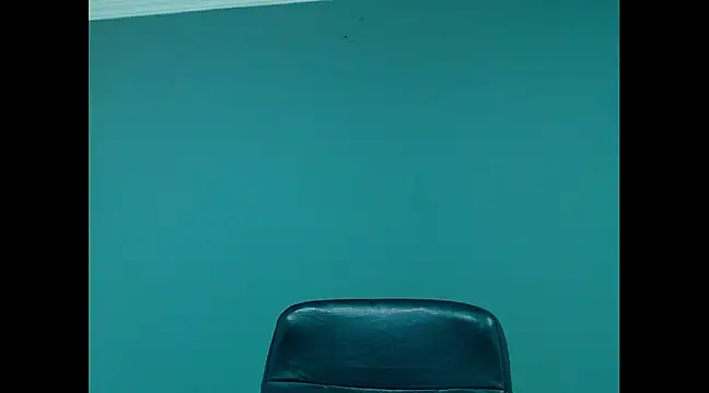 danna- roouss online show from January 4, 2025, 1:31 pm