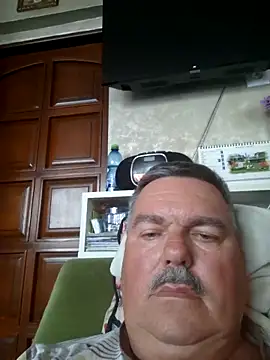 Snapshot of Tbone17 chatting on April 1, 2026, 5:08 am Tbone17 online show from April 1, 2026, 5:08 am
