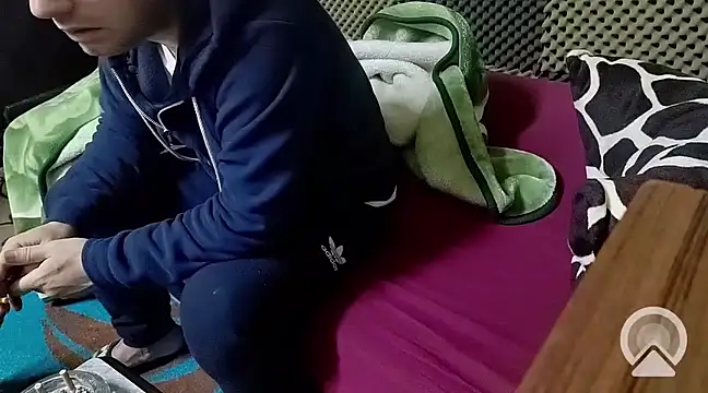 Snapshot of Arabeyes chatting on February 21, 2025, 5:02 am Arabeyes online show from February 21, 2025, 5:02 am