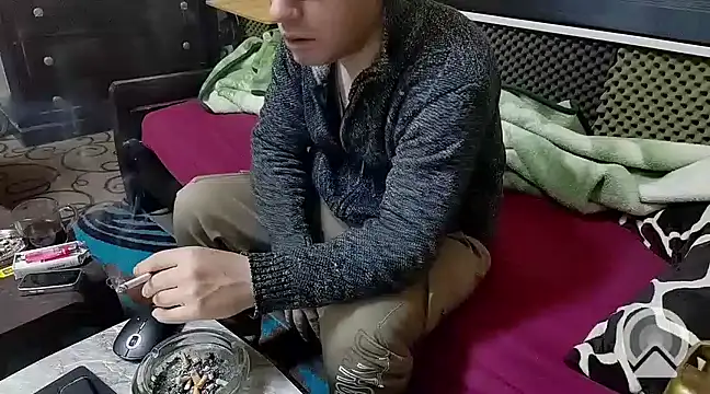 Snapshot of Arabeyes chatting on March 1, 2025, 9:40 am Arabeyes online show from March 1, 2025, 9:40 am