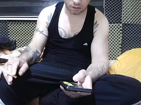 Snapshot of Arabeyes chatting on November 2, 2025, 3:42 am Arabeyes online show from November 2, 2025, 3:42 am