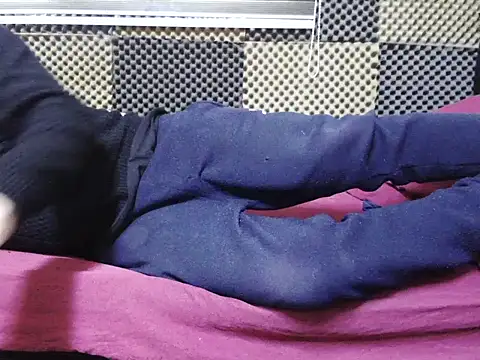 Snapshot of Arabeyes chatting on December 18, 2025, 1:17 pm Arabeyes online show from December 18, 2025, 1:17 pm