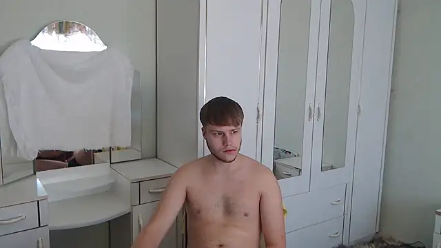 Snapshot of Zoro1999 chatting on January 16, 2025, 10:32 am Zoro1999 online show from January 16, 2025, 10:32 am