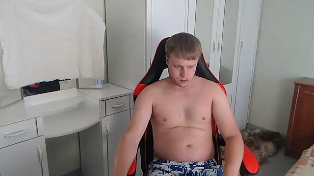 Snapshot of Zoro1999 chatting on September 12, 2025, 10:48 am Zoro1999 online show from September 12, 2025, 10:48 am