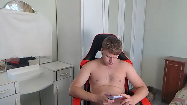 Snapshot of Zoro1999 chatting on September 22, 2025, 11:12 am Zoro1999 online show from September 22, 2025, 11:12 am