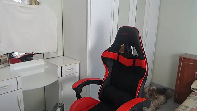 Snapshot of Zoro1999 chatting on September 30, 2025, 10:09 am Zoro1999 online show from September 30, 2025, 10:09 am