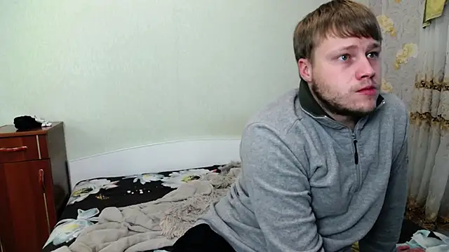 Snapshot of Zoro1999 chatting on October 13, 2025, 10:59 am Zoro1999 online show from October 13, 2025, 10:59 am