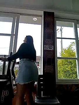 my-kitty online show from February 10, 2025, 9:25 pm