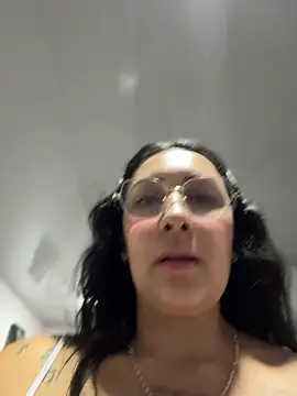 Snapshot of my-kitty chatting on May 10, 2026, 2:06 am my-kitty online show from May 10, 2026, 2:06 am