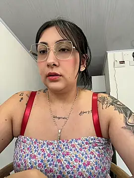 Snapshot of my-kitty chatting on May 27, 2026, 9:34 pm my-kitty online show from May 27, 2026, 9:34 pm