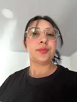 Snapshot of my-kitty chatting on June 16, 2026, 9:17 pm my-kitty online show from June 16, 2026, 9:17 pm