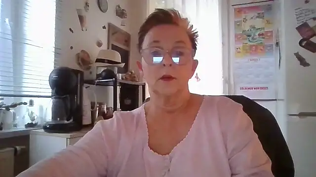 Reife Katy online show from September 24, 2025, 4:32 pm