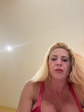 Snapshot of Kate-monroe chatting on June 2, 2026, 6:21 pm Kate-monroe online show from June 2, 2026, 6:21 pm