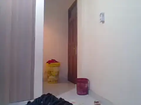 Snapshot of sexy__candyy chatting on February 10, 2025, 1:35 am sexy candyy online show from February 10, 2025, 1:35 am