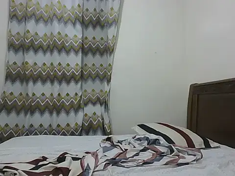 Snapshot of sexy__candyy chatting on July 14, 2026, 11:21 pm sexy candyy online show from July 14, 2026, 11:21 pm
