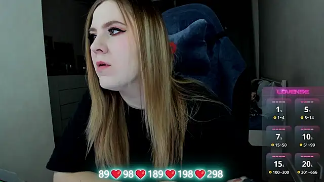 Olivia Munk online show from February 10, 2026, 4:49 am