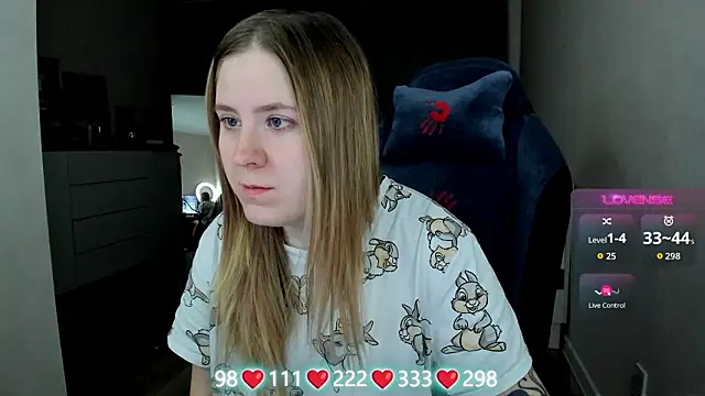 Olivia Munk online show from February 11, 2026, 5:01 am