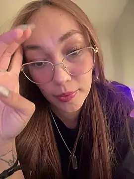 MichelleFerry  online show from February 10, 2025, 4:41 am