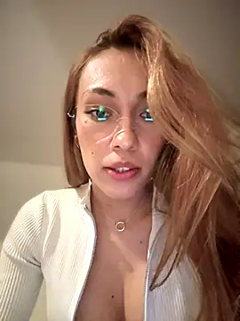 MichelleFerry  online show from September 12, 2025, 2:22 am