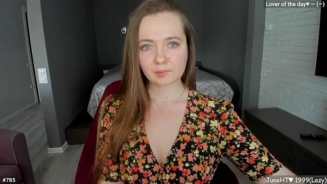 Snapshot of LizaGost chatting on June 11, 2026, 10:13 am LizaGost online show from June 11, 2026, 10:13 am