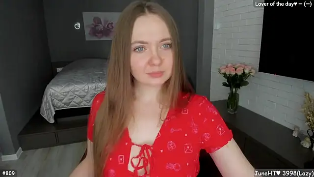 Snapshot of LizaGost chatting on June 16, 2026, 11:02 am LizaGost online show from June 16, 2026, 11:02 am