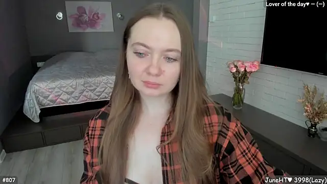 Snapshot of LizaGost chatting on June 18, 2026, 11:25 am LizaGost online show from June 18, 2026, 11:25 am