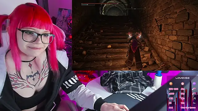 Snapshot of Yumi_Youkai chatting on January 12, 2025, 5:44 pm Yumi Youkai online show from January 12, 2025, 5:44 pm