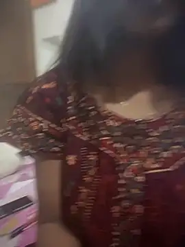 PARI Hun online show from November 1, 2025, 4:09 pm