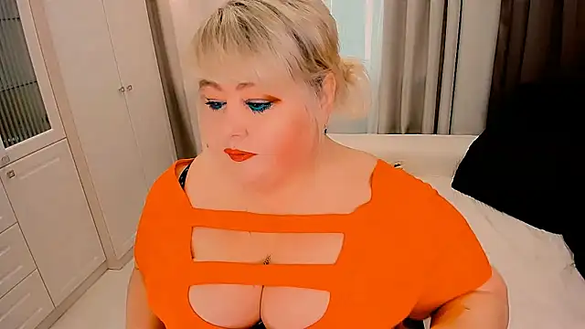 BIGTITSBBW online show from November 15, 2025, 9:50 am