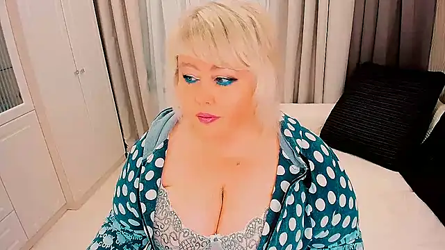 BIGTITSBBW online show from November 23, 2025, 2:28 pm