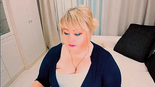 BIGTITSBBW online show from April 13, 2026, 7:03 am