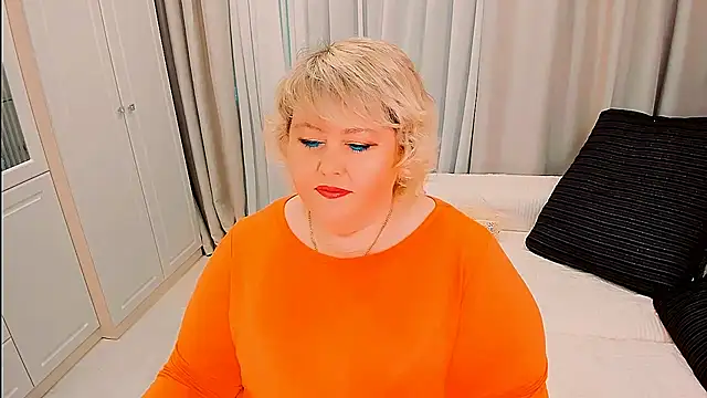 BIGTITSBBW online show from April 25, 2026, 1:41 pm