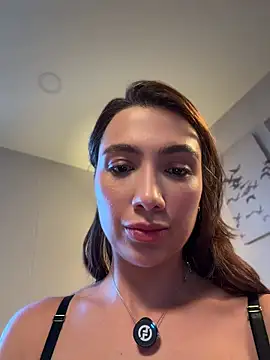 AnnaCastillo  online show from May 9, 2026, 11:10 pm