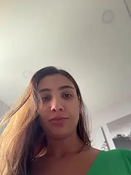 AnnaCastillo  online show from May 17, 2026, 4:14 pm