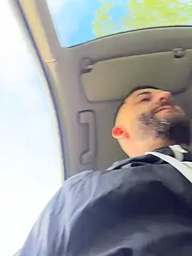 ElChapoGuzman95 online show from May 18, 2026, 4:51 am